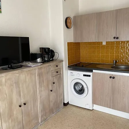 F1 Confortable Avec Loggia A - Fr-1-680-44 Apartment